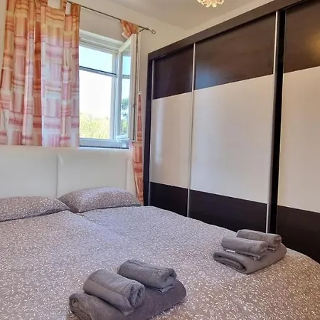 Feriehus House Fortica *